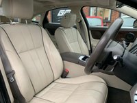 USED 2010 Y JAGUAR XJ 5.0 V8 Portfolio Saloon 4dr Petrol Auto Euro 5 (385 ps) 