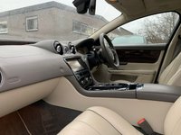 USED 2010 Y JAGUAR XJ 5.0 V8 Portfolio Saloon 4dr Petrol Auto Euro 5 (385 ps) 