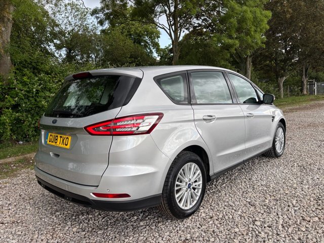 View our FORD S-MAX