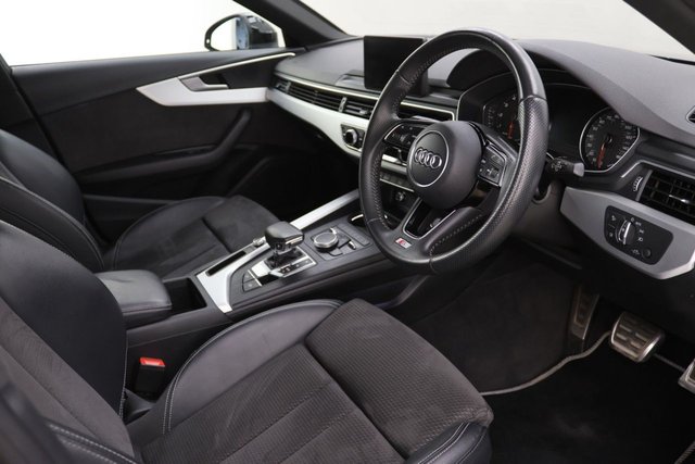 2019 Audi A4 2L S Line 4dr - Photo 10