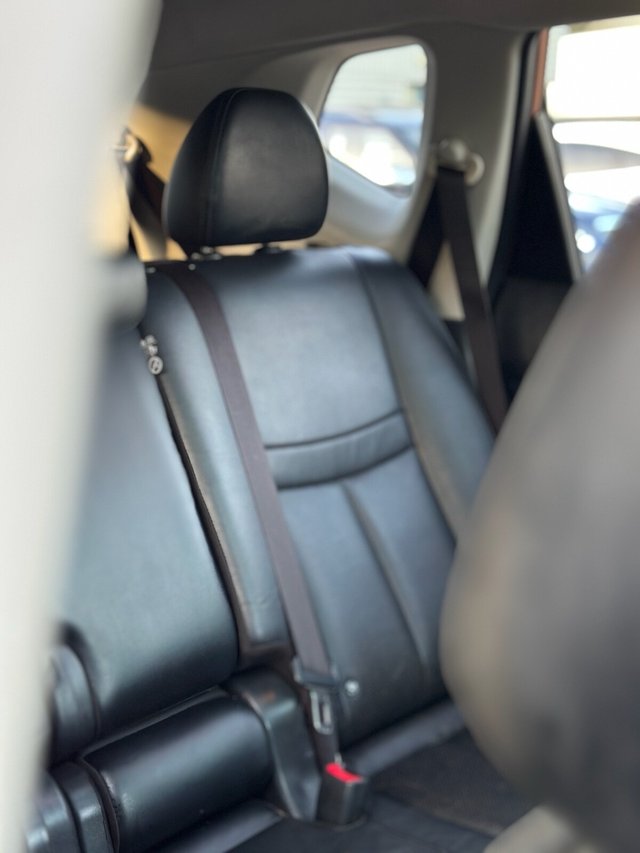 View our NISSAN X-TRAIL