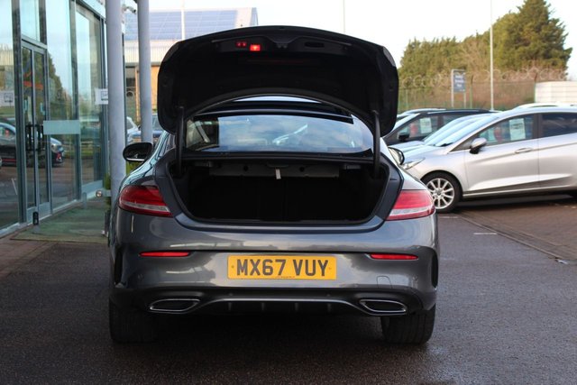 2017 MERCEDES-BENZ C-CLASS 2.1 C250d AMG Line (Premium Plus) Coupe 2dr Diesel G-Tronic+ 4MATIC Euro 6 (s/s) (204 ps) - Photo 8