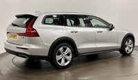 USED 2019 19 VOLVO V60 CROSS COUNTRY 2.0 D4 Estate 5dr Diesel Auto AWD Euro 6 (s/s) (190 ps) VOLVO  AWD Cross Country D4 Estate Automatic Euro 6 190 BHP Deployable Towbar Apple Play Android Phone Intergration , Winter Pack