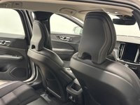 USED 2019 19 VOLVO V60 CROSS COUNTRY 2.0 D4 Estate 5dr Diesel Auto AWD Euro 6 (s/s) (190 ps) VOLVO  AWD Cross Country D4 Estate Automatic Euro 6 190 BHP Deployable Towbar Apple Play Android Phone Intergration , Winter Pack