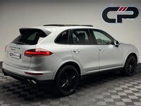 USED 2017 PORSCHE CAYENNE 4.2 TD V8 S SUV 5dr Diesel TiptronicS 4WD Euro 6 (s/s) (385 ps) PAN ROOF|AIR SUSPENSION|21" WHEELS