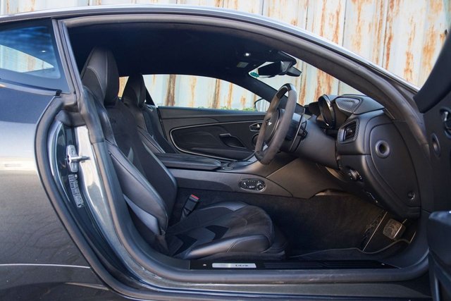 2019 Aston Martin Dbs 5.2L Superleggera 2dr - Photo 5