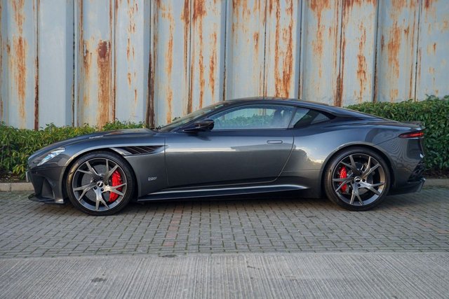 2019 Aston Martin Dbs 5.2L Superleggera 2dr - Photo 9