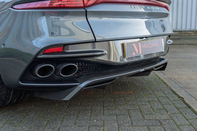 2019 Aston Martin Dbs 5.2L Superleggera 2dr - Photo 12