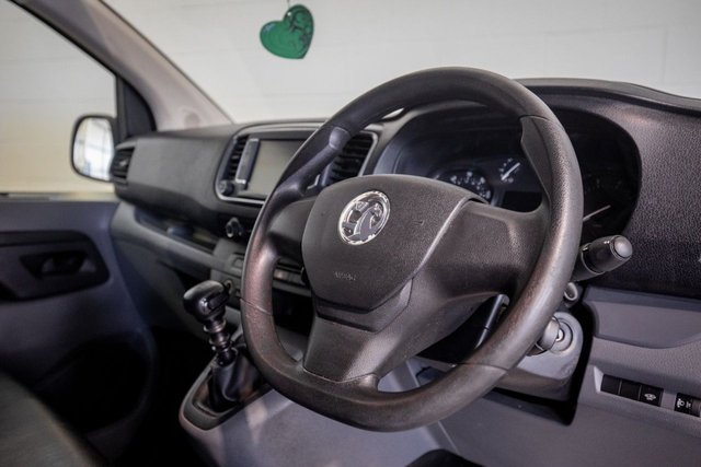 2019 Vauxhall Vivaro 1.5L Dynamic 6dr - Photo 12