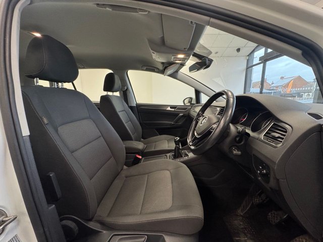 2018 VOLKSWAGEN GOLF SV - Photo 3