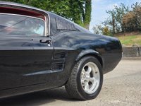USED FORD MUSTANG 