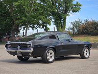 USED FORD MUSTANG 