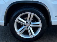 USED 2015 65 VOLKSWAGEN TIGUAN 2.0 TDI BlueMotion Tech R-Line 4WD Euro 6 (s/s) 5dr FULL SERVICE HISTORY