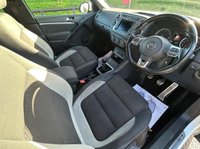 USED 2015 65 VOLKSWAGEN TIGUAN 2.0 TDI BlueMotion Tech R-Line 4WD Euro 6 (s/s) 5dr FULL SERVICE HISTORY