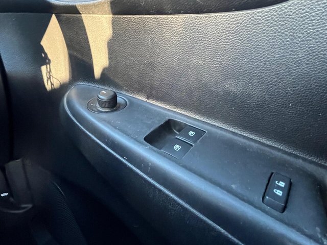 2016 VAUXHALL VIVA - Photo 11