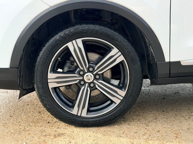 2018 MG MG ZS 1L Exclusive 5dr - Photo 11