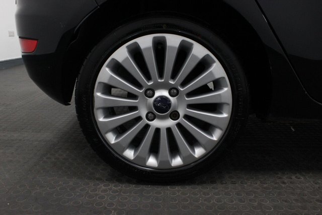 2009 FORD FIESTA - Photo 7