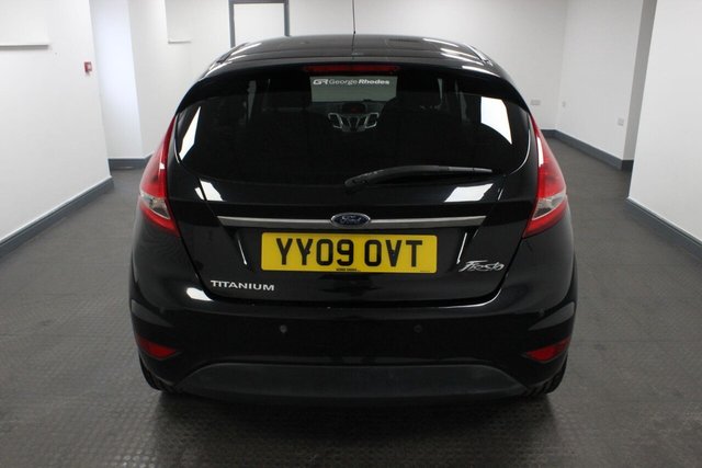 2009 FORD FIESTA - Photo 5