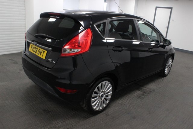 2009 FORD FIESTA - Photo 6
