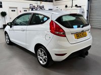 USED 2012 12 FORD FIESTA 1.25 Zetec Hatchback 3dr Petrol Manual (129 g/km, 81 bhp) LOW INSURANCE & 12 MTHS MOT + FULL SERVICE HISTORY (14 STAMPS IN THE SERVICE BOOK)