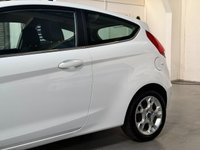 USED 2012 12 FORD FIESTA 1.25 Zetec Hatchback 3dr Petrol Manual (129 g/km, 81 bhp) LOW INSURANCE & 12 MTHS MOT + FULL SERVICE HISTORY (14 STAMPS IN THE SERVICE BOOK)