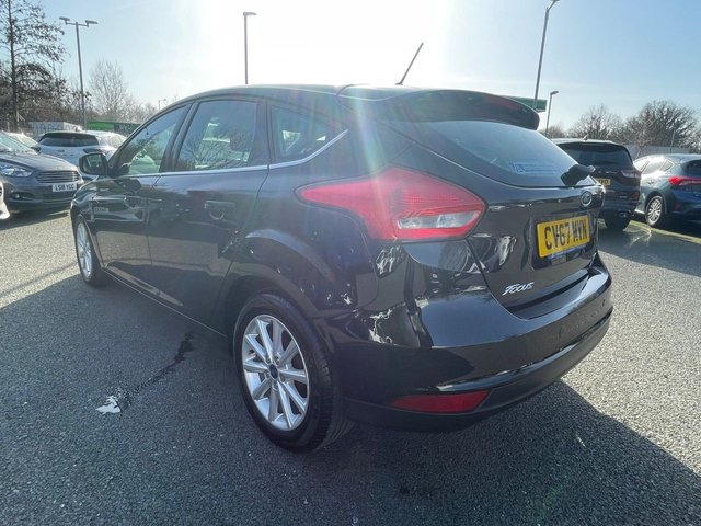 2017 Ford Focus 1L Titanium 5dr - Photo 5