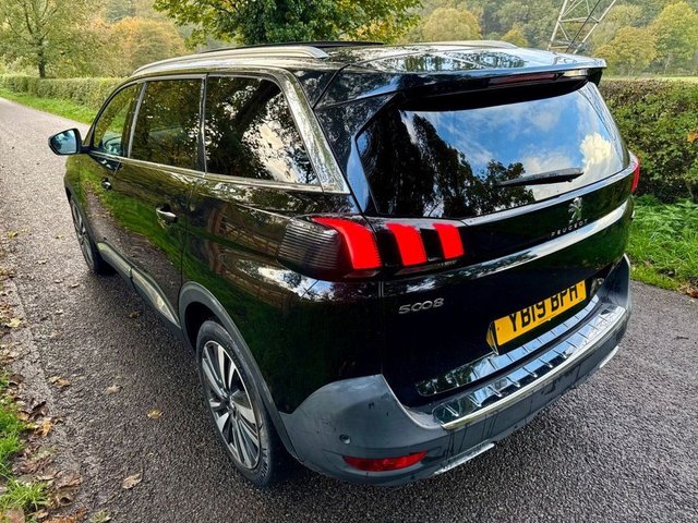 2019 PEUGEOT 5008 - Photo 4
