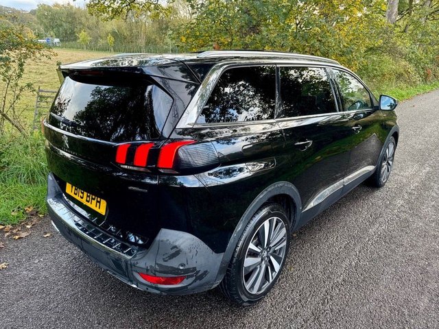 2019 PEUGEOT 5008 - Photo 5