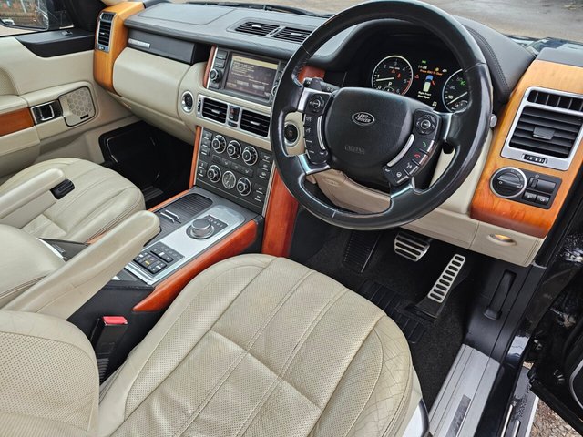 2011 Land Rover Range Rover 4.4L Autobiography 5dr - Photo 10