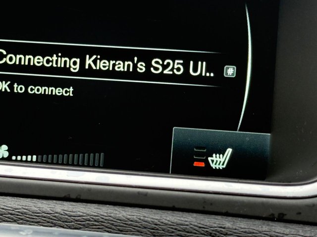 2016 Volvo V40 2L SE Lux Nav 5dr - Photo 12