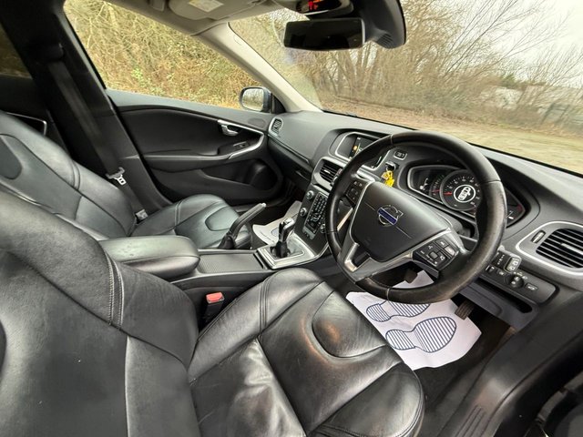 2016 Volvo V40 2L SE Lux Nav 5dr - Photo 8