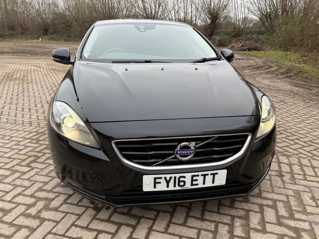 2016 Volvo V40 2L SE Lux Nav 5dr - Photo 10