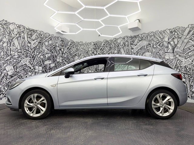 2017 Vauxhall Astra 1L SRI 5dr - Photo 11