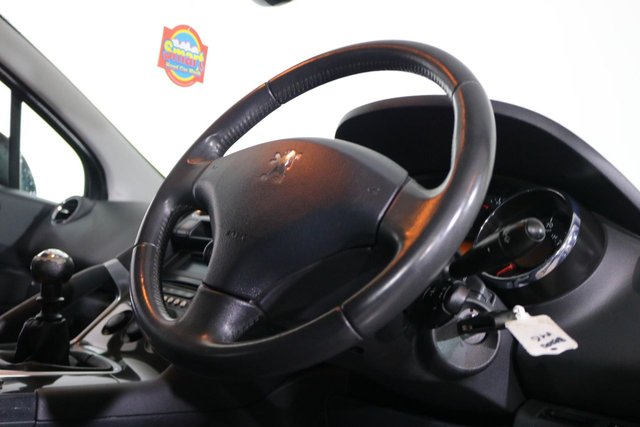 2013 PEUGEOT 3008 1.6 HDi Active SUV 5dr Diesel Manual Euro 5 (115 ps) - Photo 11