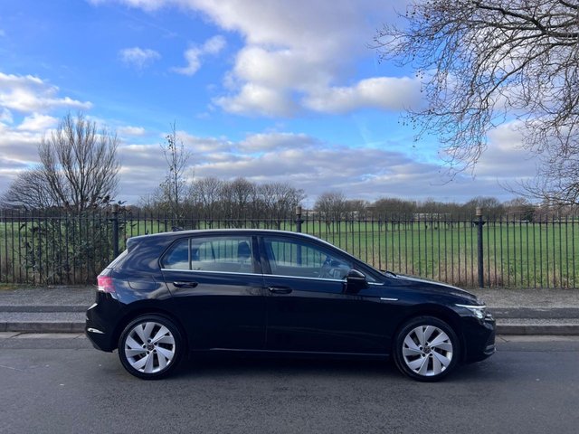 2020 Volkswagen Golf 1.5L Style 5dr - Photo 5