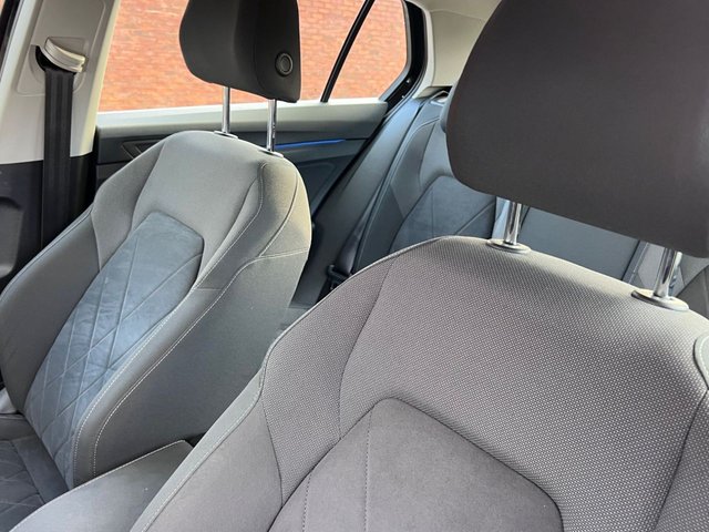 2020 Volkswagen Golf 1.5L Style 5dr - Photo 11