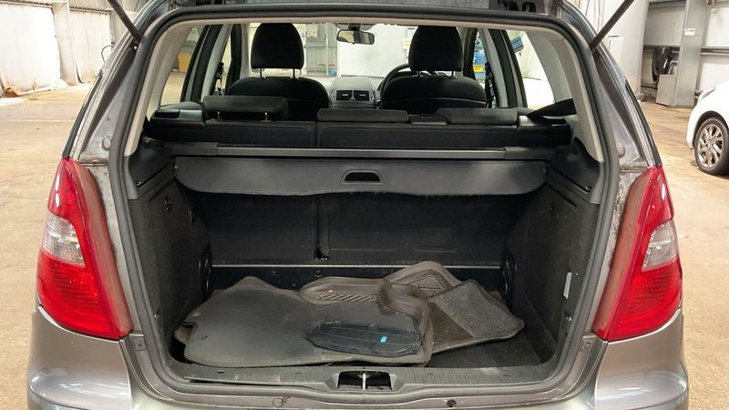 2010 Mercedes-Benz A Class in grey — photo 11 of 11
