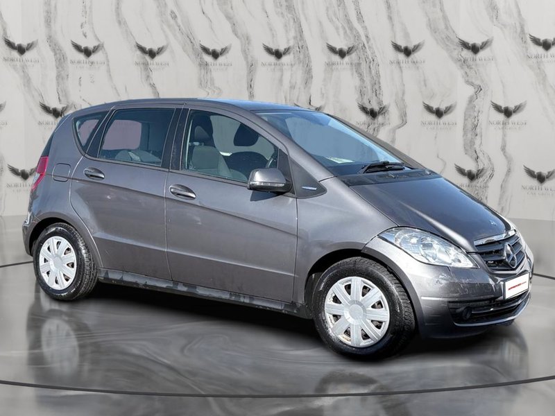 2010 Mercedes-Benz A Class in grey — photo 11 of 22
