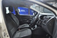 USED 2015 15 RENAULT CAPTUR 1.5 dCi ENERGY Dynamique S MediaNav SUV 5dr Diesel Manual Euro 5 (s/s) (90 ps) Parking Sensors - Cruise Control - Satellite Navigation
