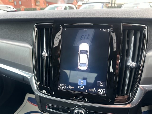 2019 Volvo S90 2L Momentum Plus 4dr - Photo 10