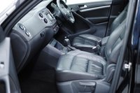 USED 2013 63 VOLKSWAGEN TIGUAN 2.0 TDI BlueMotion Tech R-Line DSG 4WD Euro 5 (s/s) 5dr PAN ROOF | LEATHER | DYNAUDIO