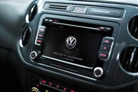 USED 2013 63 VOLKSWAGEN TIGUAN 2.0 TDI BlueMotion Tech R-Line DSG 4WD Euro 5 (s/s) 5dr PAN ROOF | LEATHER | DYNAUDIO