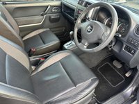USED 2010 60 SUZUKI JIMNY 1.3 SZ4 SUV 3dr Petrol Automatic (167 g/km, 83 bhp) FULL SERVICE HISTORY + AUTOMATIC + LEATHER + AIR CON