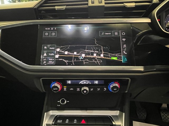 2019 Audi Q3 1.5L Sport 5dr - Photo 10