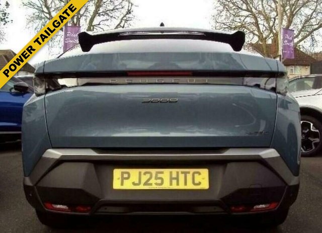 View our PEUGEOT 3008