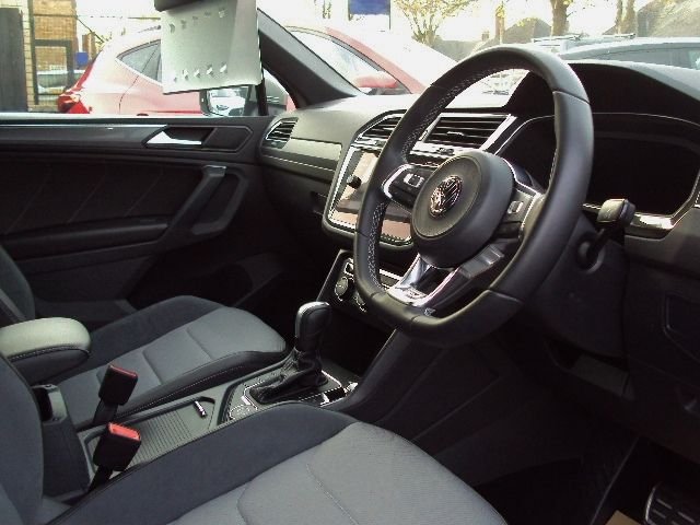 2020 VOLKSWAGEN TIGUAN - Photo 5