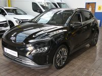 USED 2021 71 HYUNDAI KONA 64kWh Premium SUV 5dr Electric Auto (10.5kW Charger) (204 ps) SAT NAV CAMERA 300 MILE RANGE 1 OWNER SERVICE HISTORY HYUNDIA WARRANTY TILL OCT 2026