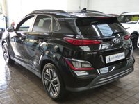 USED 2021 71 HYUNDAI KONA 64kWh Premium SUV 5dr Electric Auto (10.5kW Charger) (204 ps) SAT NAV CAMERA 300 MILE RANGE 1 OWNER SERVICE HISTORY HYUNDIA WARRANTY TILL OCT 2026