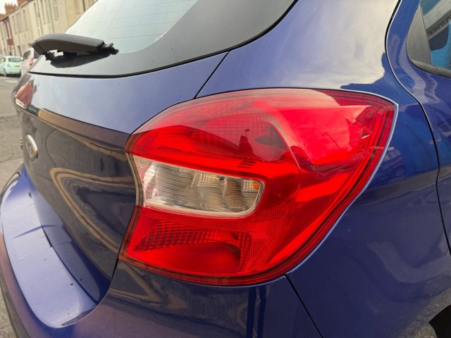 2017 FORD KA+ 2017 1.2 Ti-VCT Zetec Hatchback 5dr Petrol Manual Euro 6 (85 ps) - Photo 6