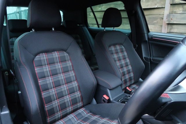 2020 Volkswagen Golf 2L GTI Performance 5dr - Photo 12